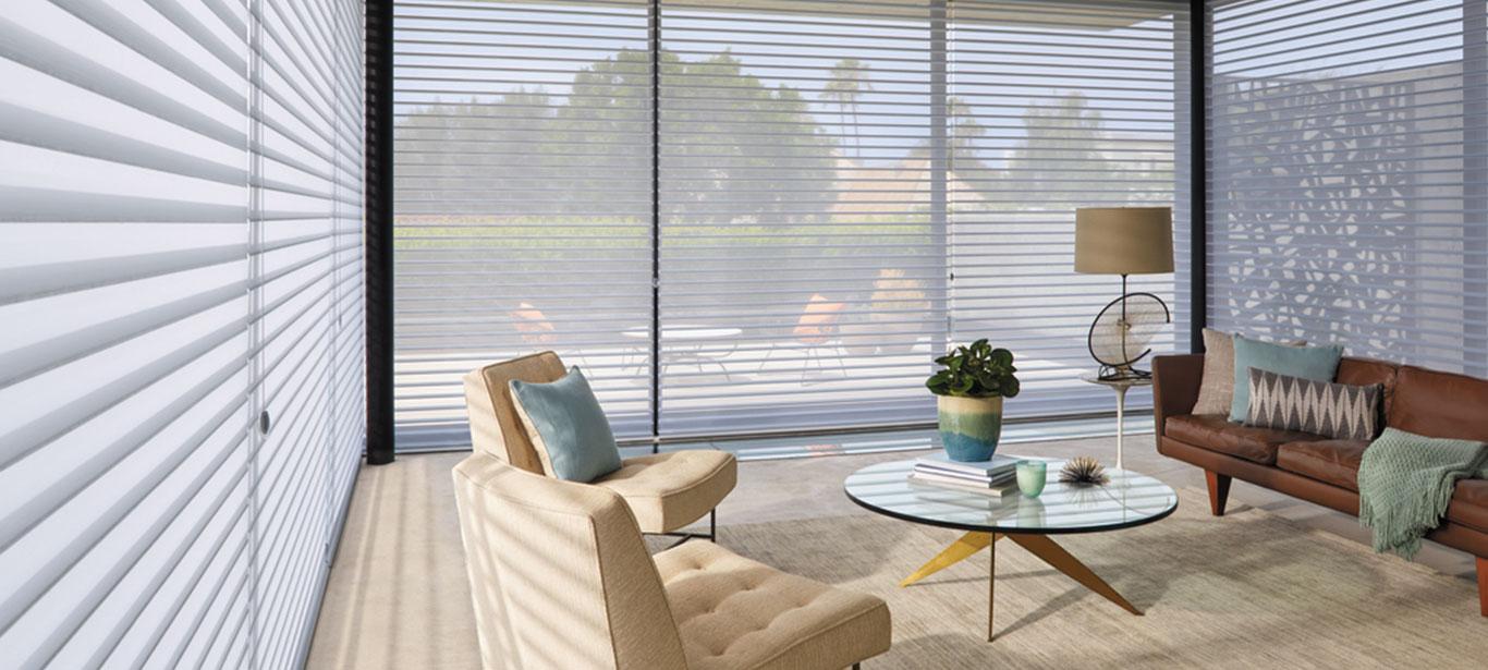 Ambiente com persiana Silhouette Hunter Douglas