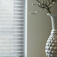 Motorização de Cortinas e Persianas — Luxatech